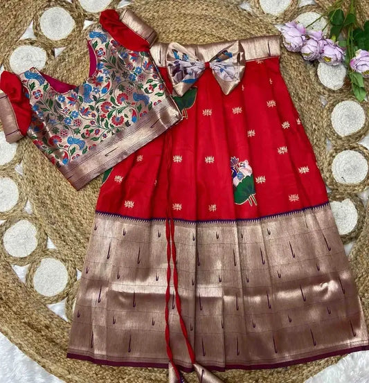Kid’s Paithani Muniya Lehengas
