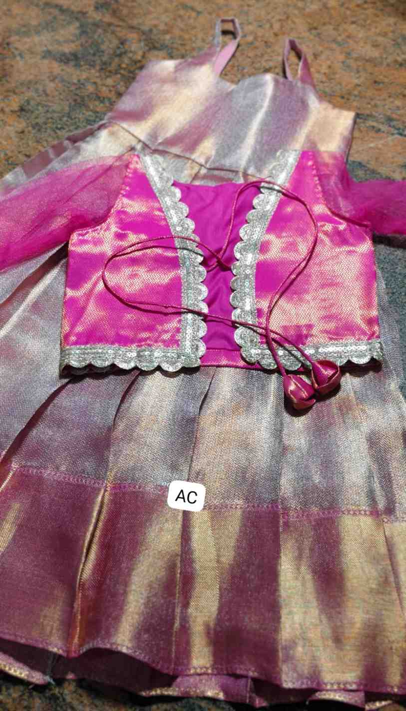 AC's Tissue Silk Family Outfits