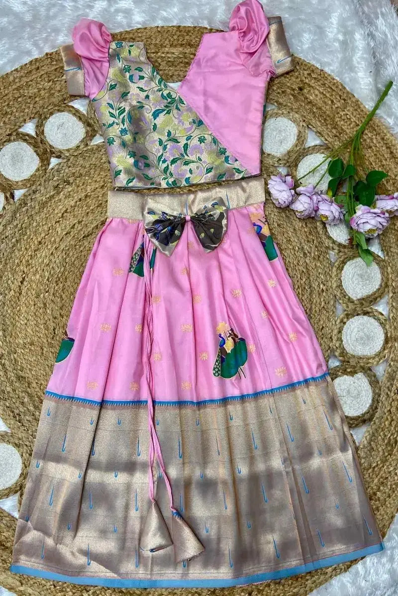 Kid’s Paithani Muniya Lehengas