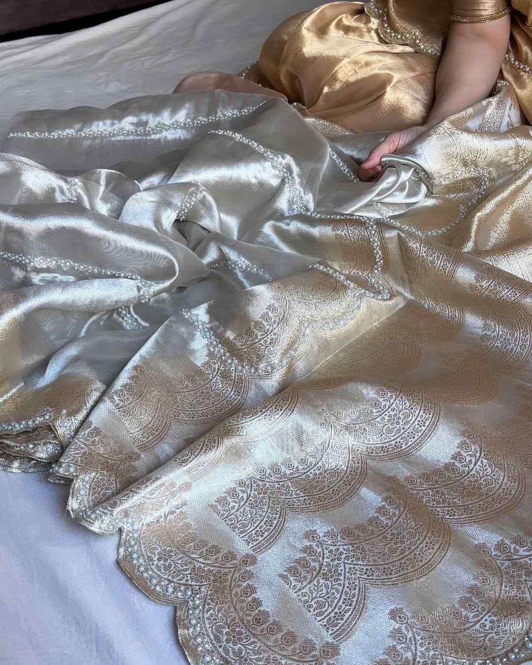 Pure Tissue Banarasi Saree