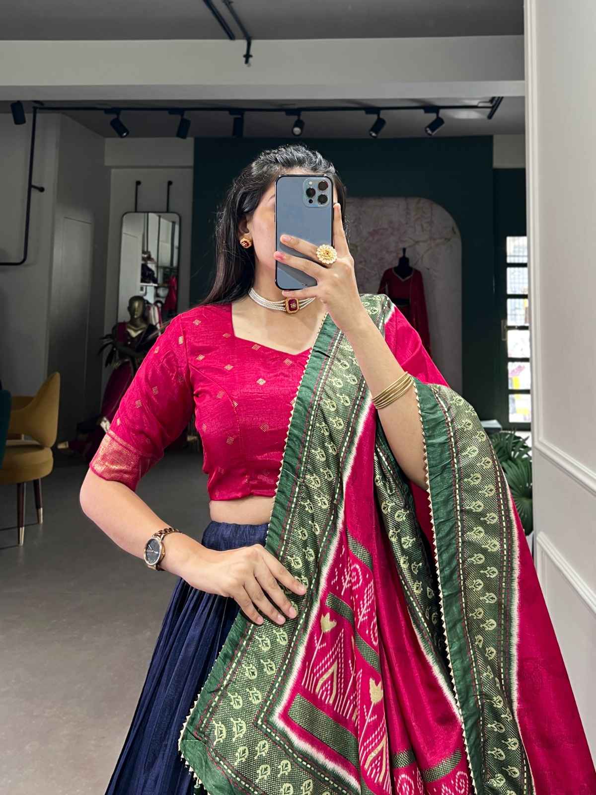 Dola Silk Lehangas