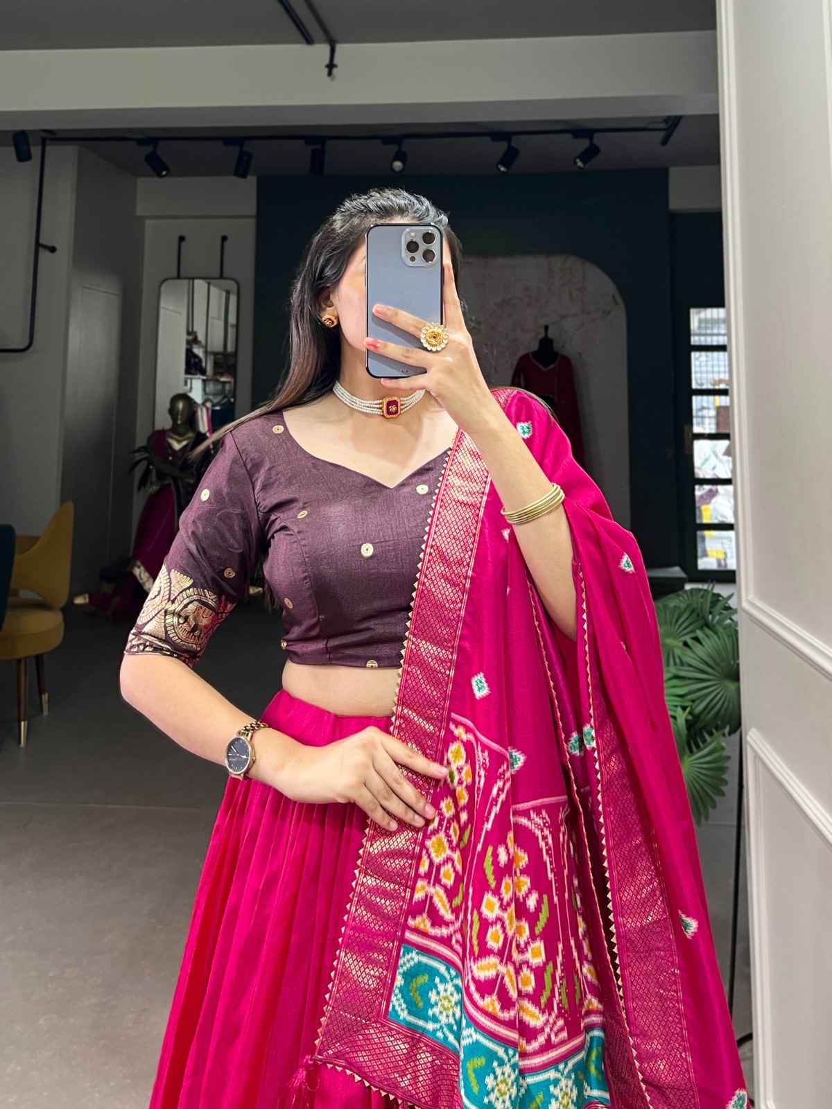 Dola Silk Lehangas
