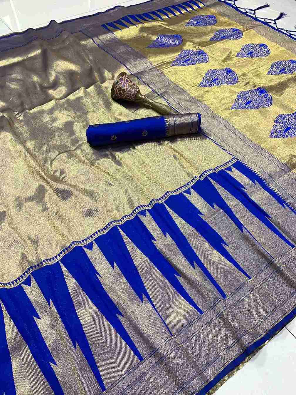 Heavy Silk Zari Sarees