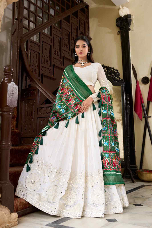 Lucknowi Georgette Lehangas