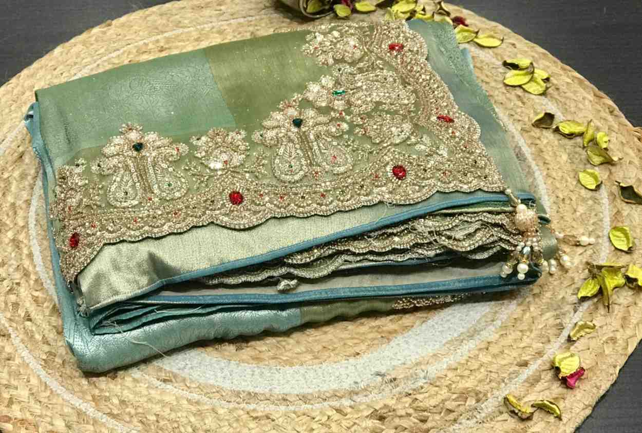 Fancy Uppada silk saree with ombre dyeing and scalloped border – Arhas Couture