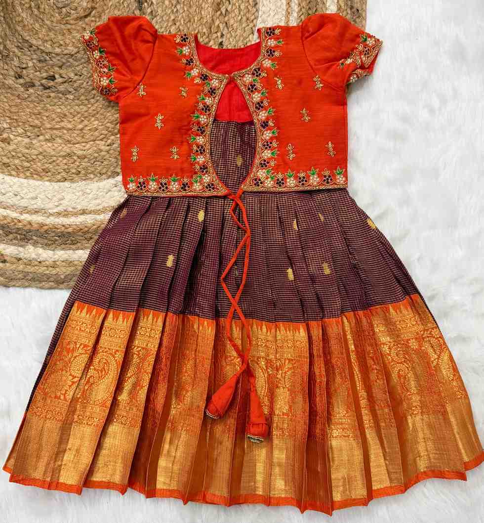 Gadwal family outfit – colour 1 – Arhas Couture