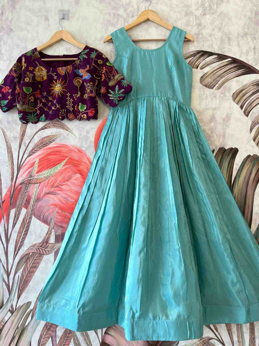 Shiny Viscose Tissue Gowns