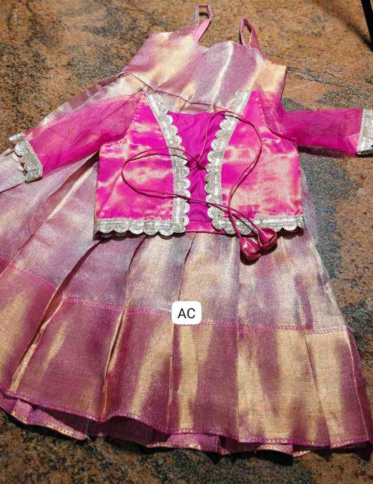 AC's Tissue Silk Family Outfits