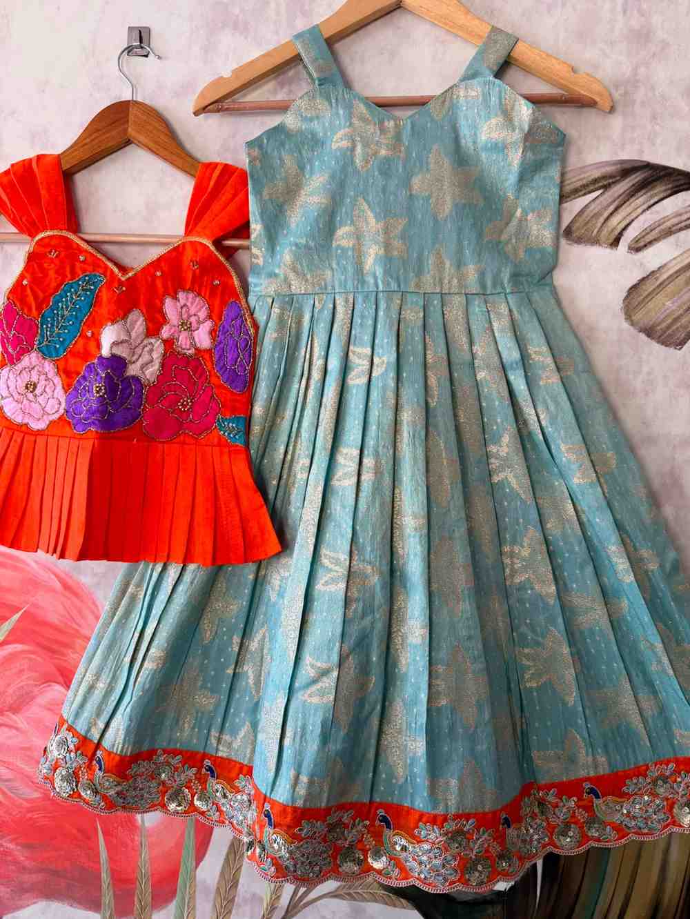 Kid's Viscose Tissue Gowns