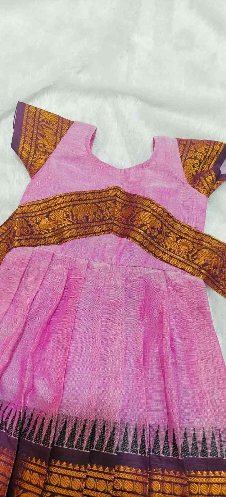 AC's Narayanpet Cotton Family Outfits