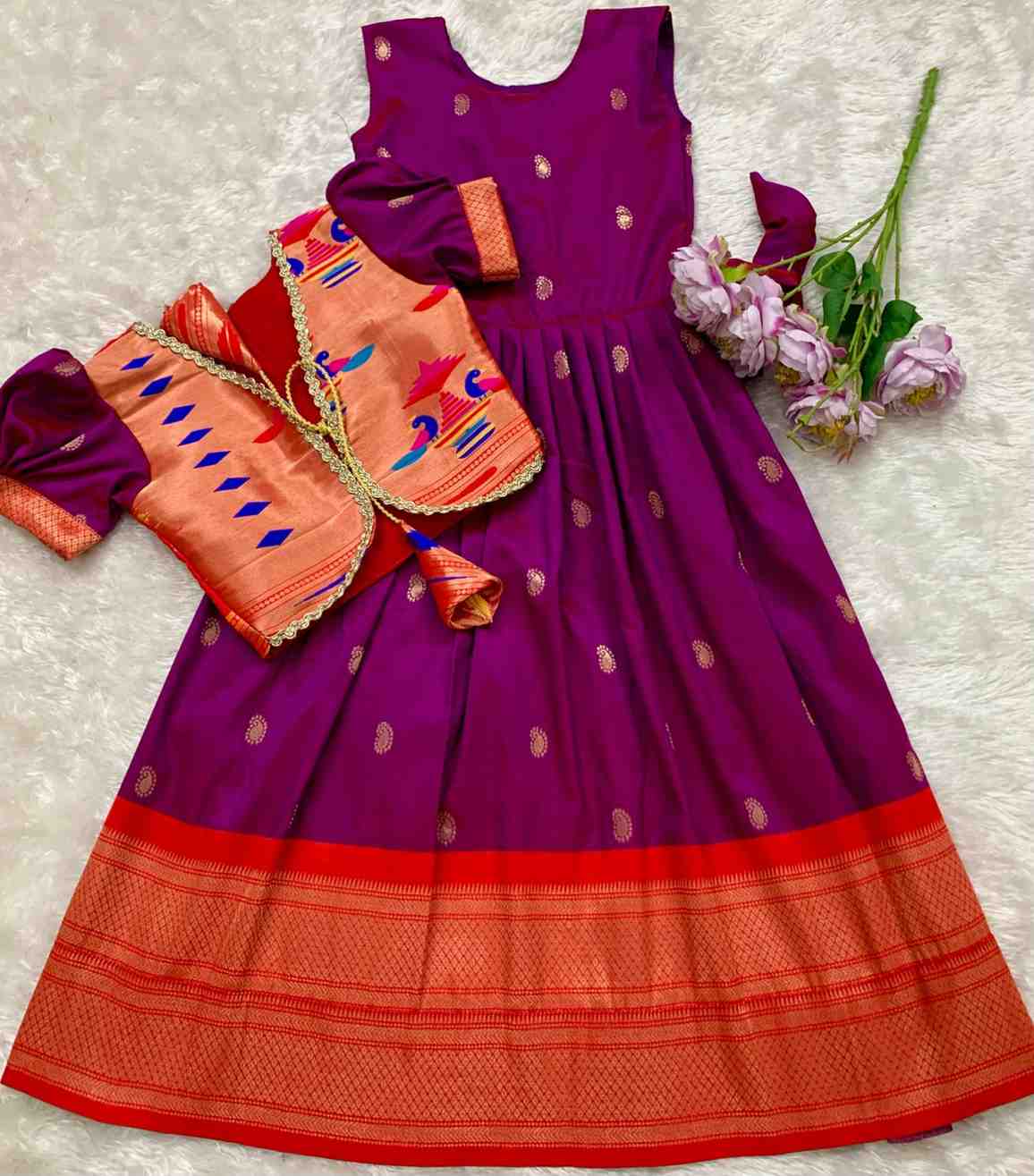 Kids Paithani gown – overcoat detail – Arhas Couture