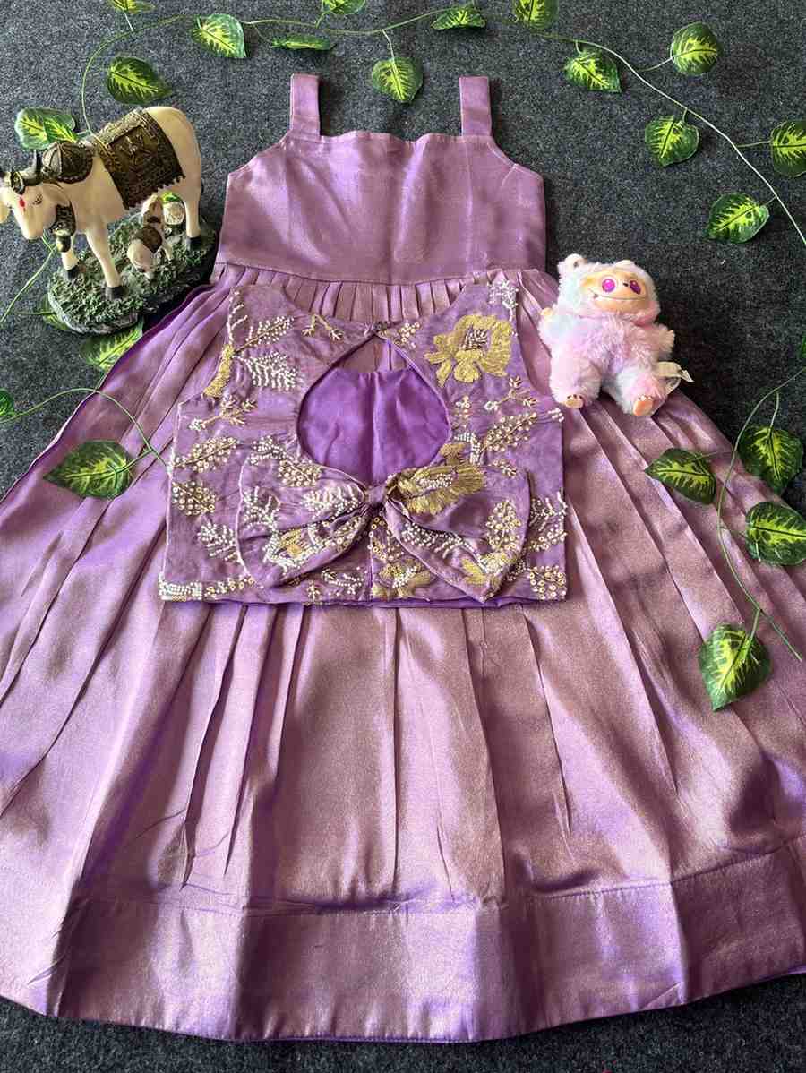 Kids tissue gown – cotton lining – Arhas Couture