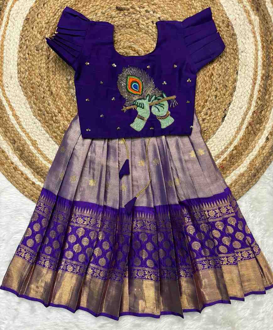 Kids soft tissue lehengas by Arhas Couture