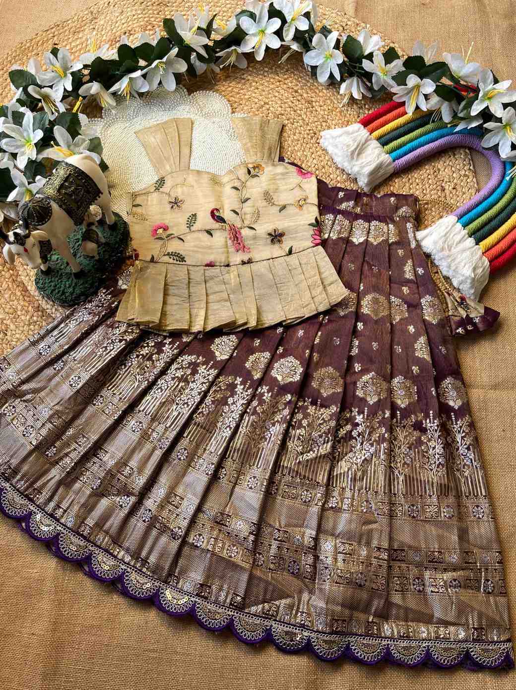 Kid’s Gold Crush Lehengas