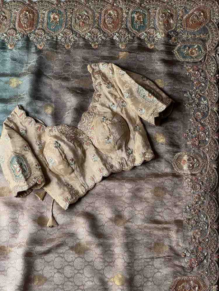 Fancy 2-tone Dola saree – colour 1 – Arhas Couture