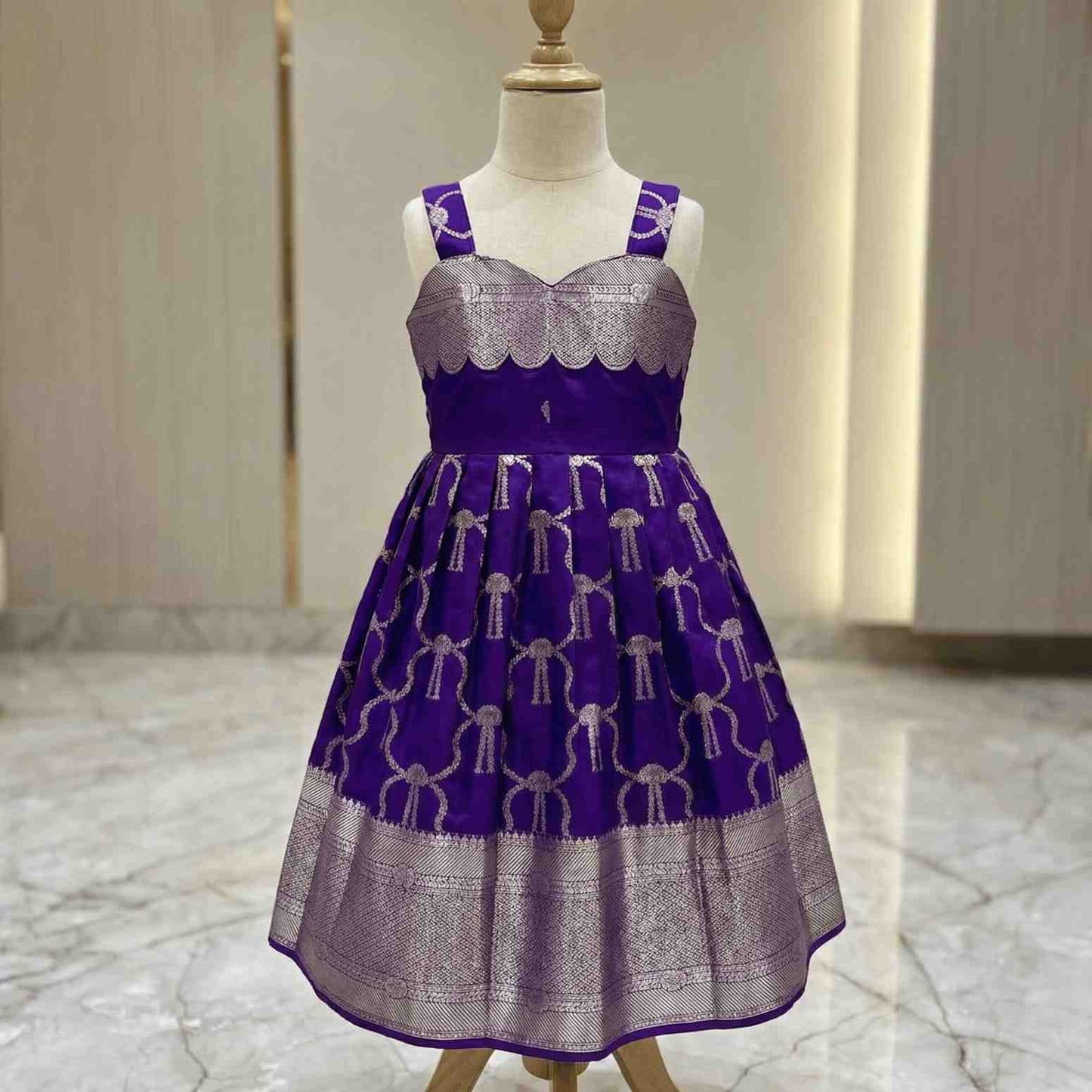 Semi Kanchi tissue family outfit – colour 2 – Arhas Couture
