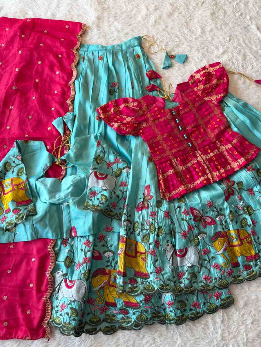 Viscose tissue family outfit – blue – Arhas Couture