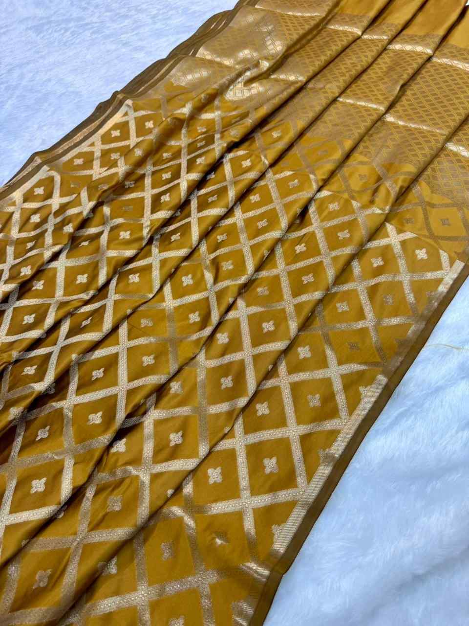 Banarasi Tapeta Soft Silk Sarees