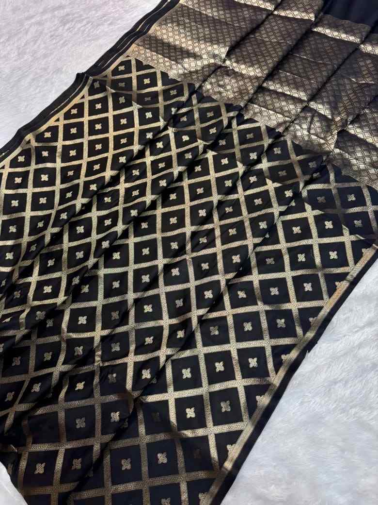 Banarasi Tapeta Soft Silk Sarees