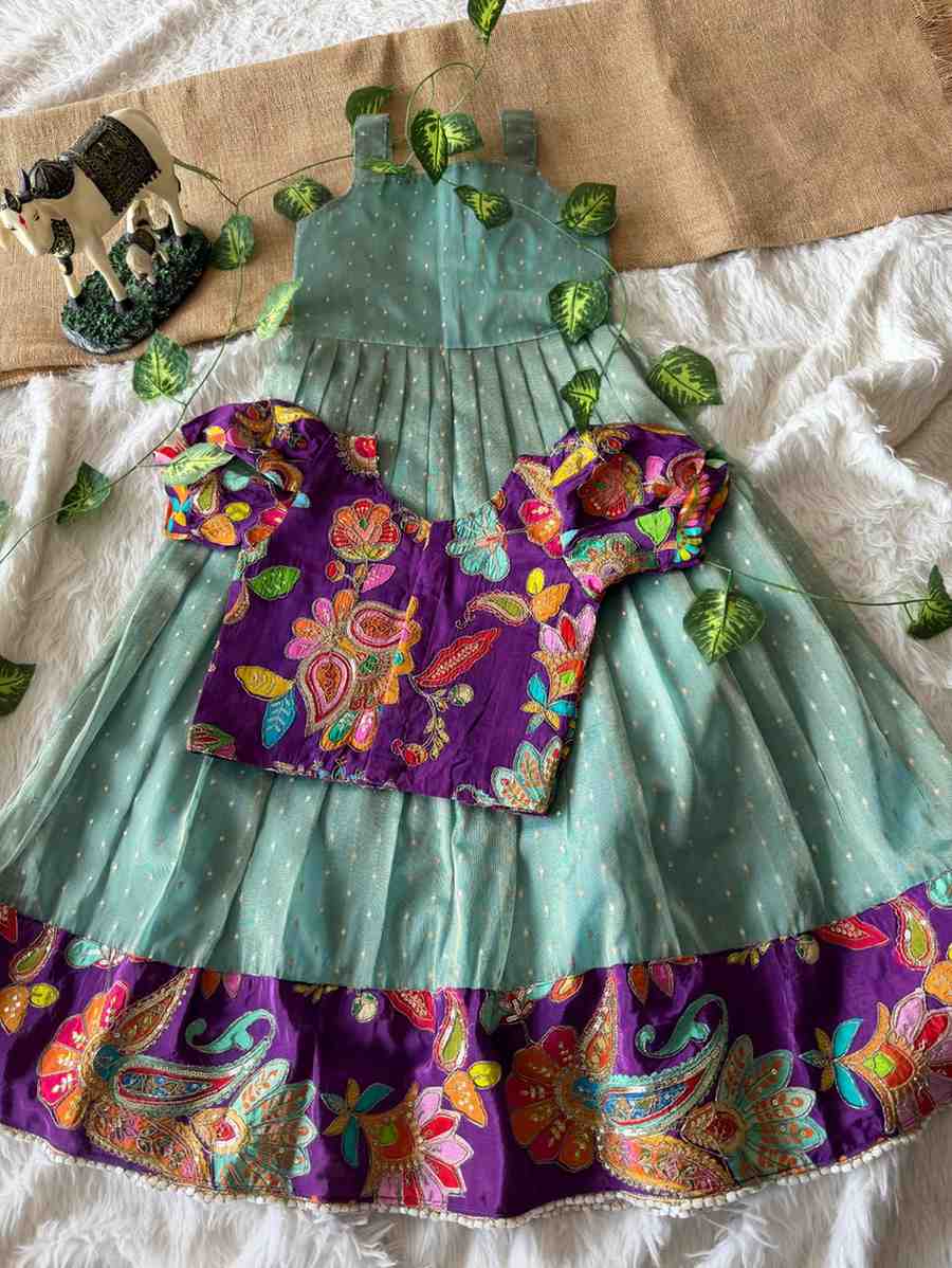 Kid's Viscose Crepe Gowns