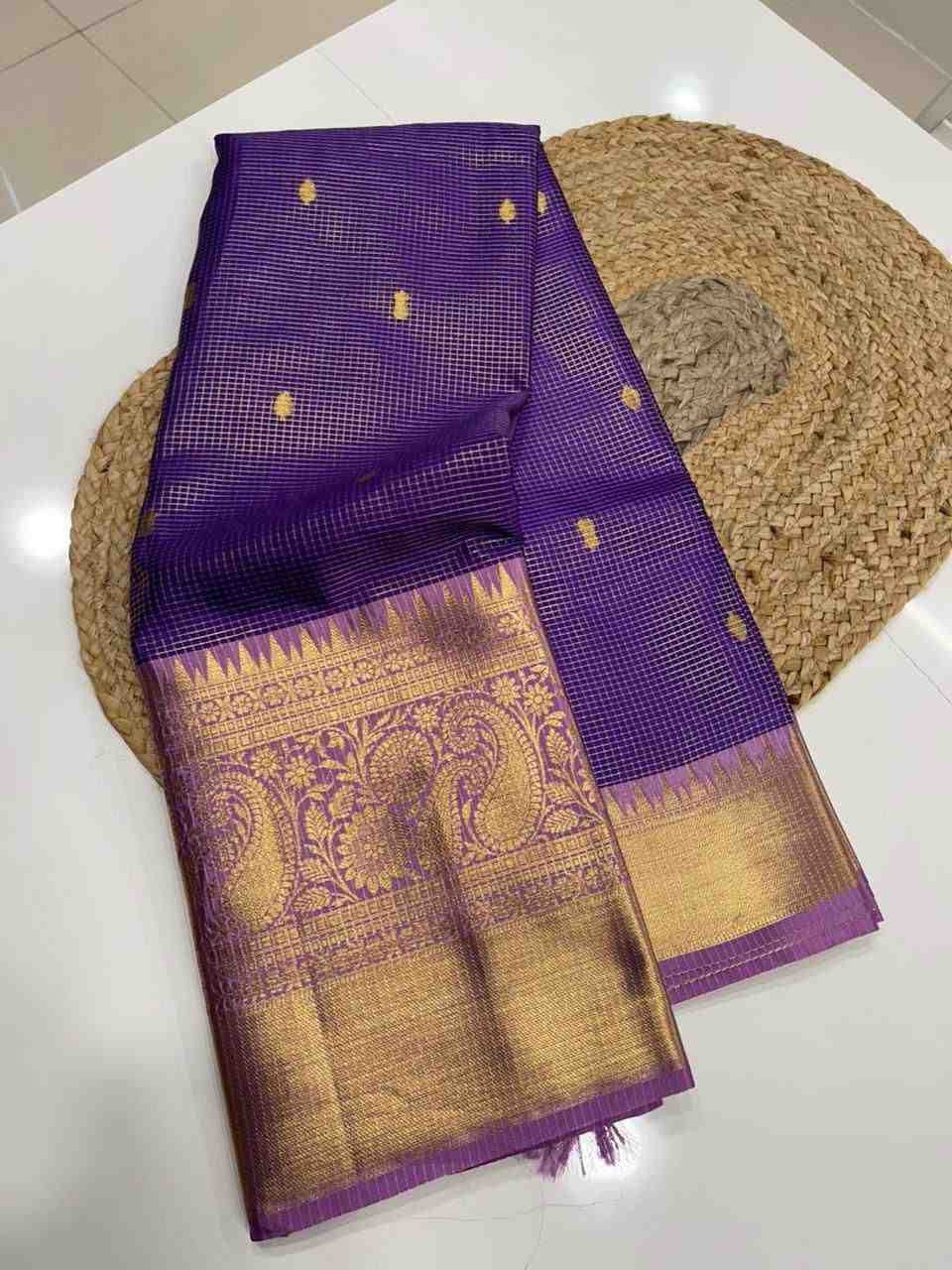 Semi Gadwal family outfit – colour 8 – Arhas Couture