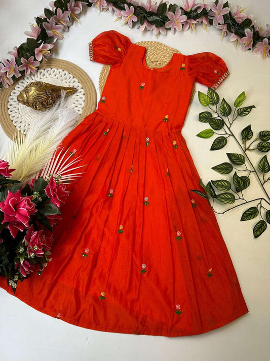 Kid's Threadwork Zipsy Silk Gowns